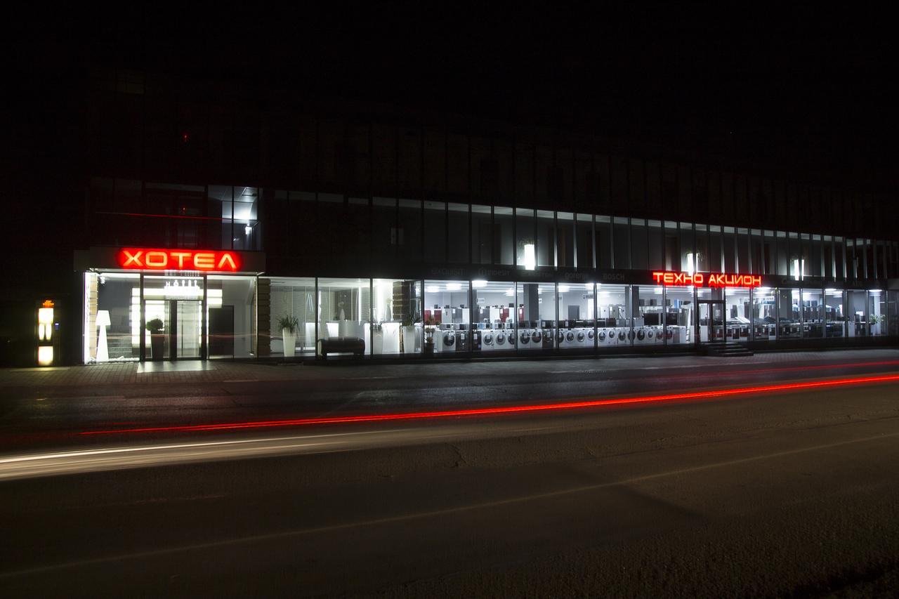 Acktion Deluxe Hotel Shumen Exterior photo