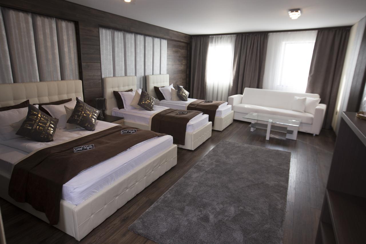 Acktion Deluxe Hotel Shumen Exterior photo