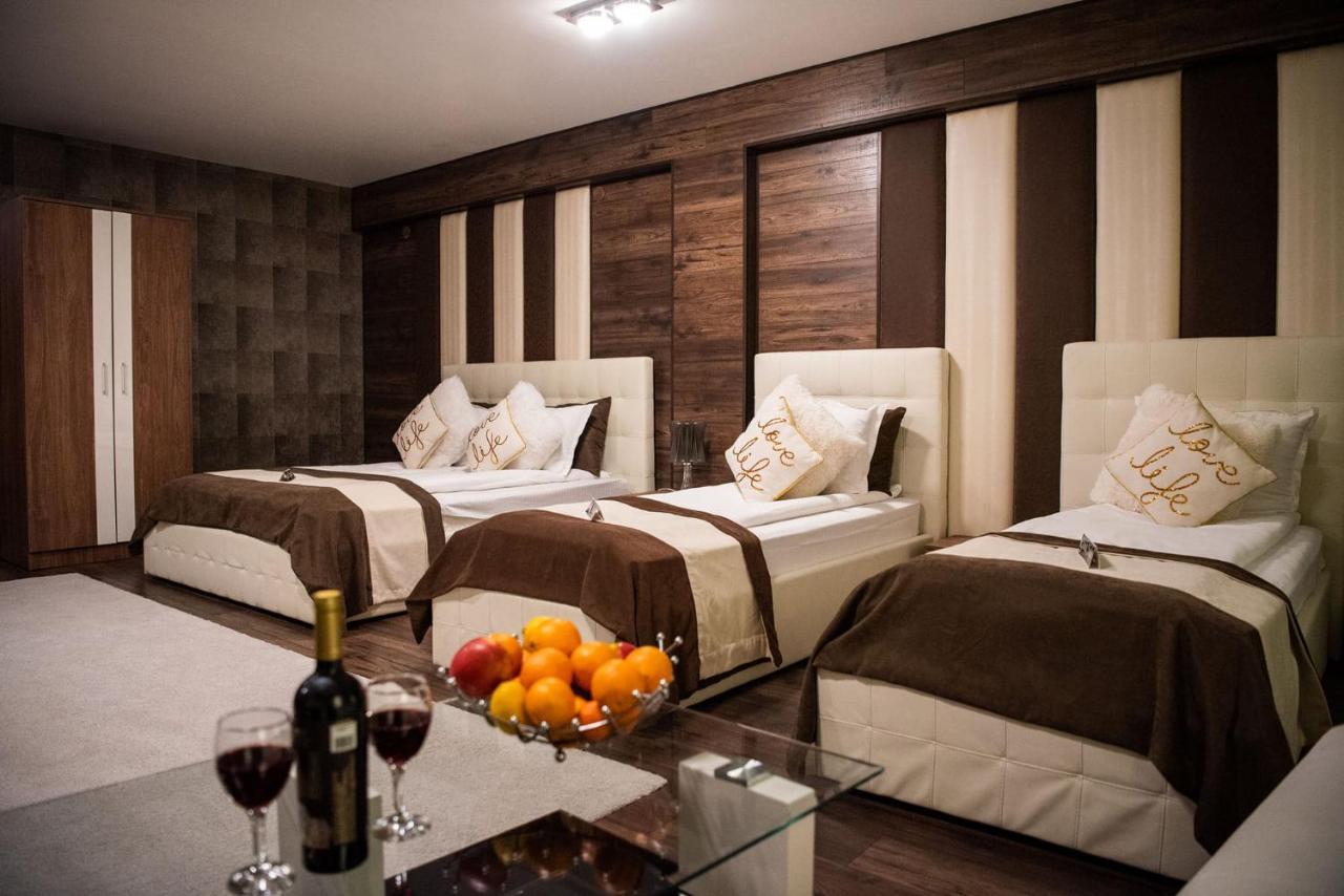 Acktion Deluxe Hotel Shumen Exterior photo